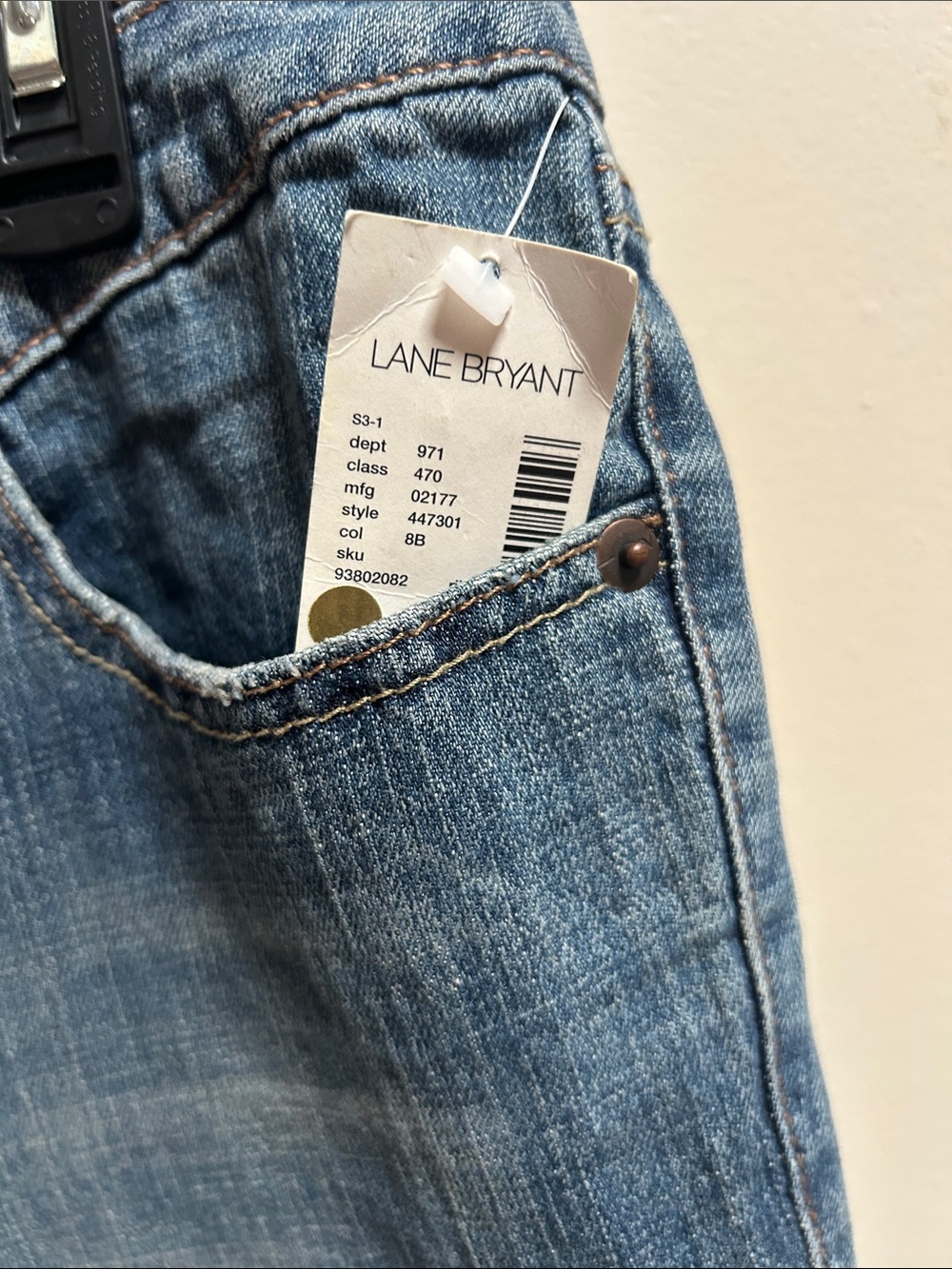 Venezia Straight-Leg Jeans in Blue Wash - Picture 3 of 4
